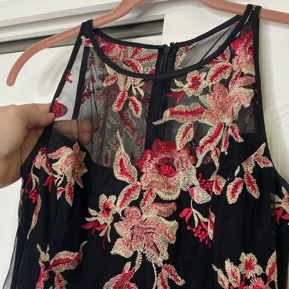 White House Black Market 0 Floral Dress - Picture 3 of 9